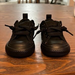 Converse low top